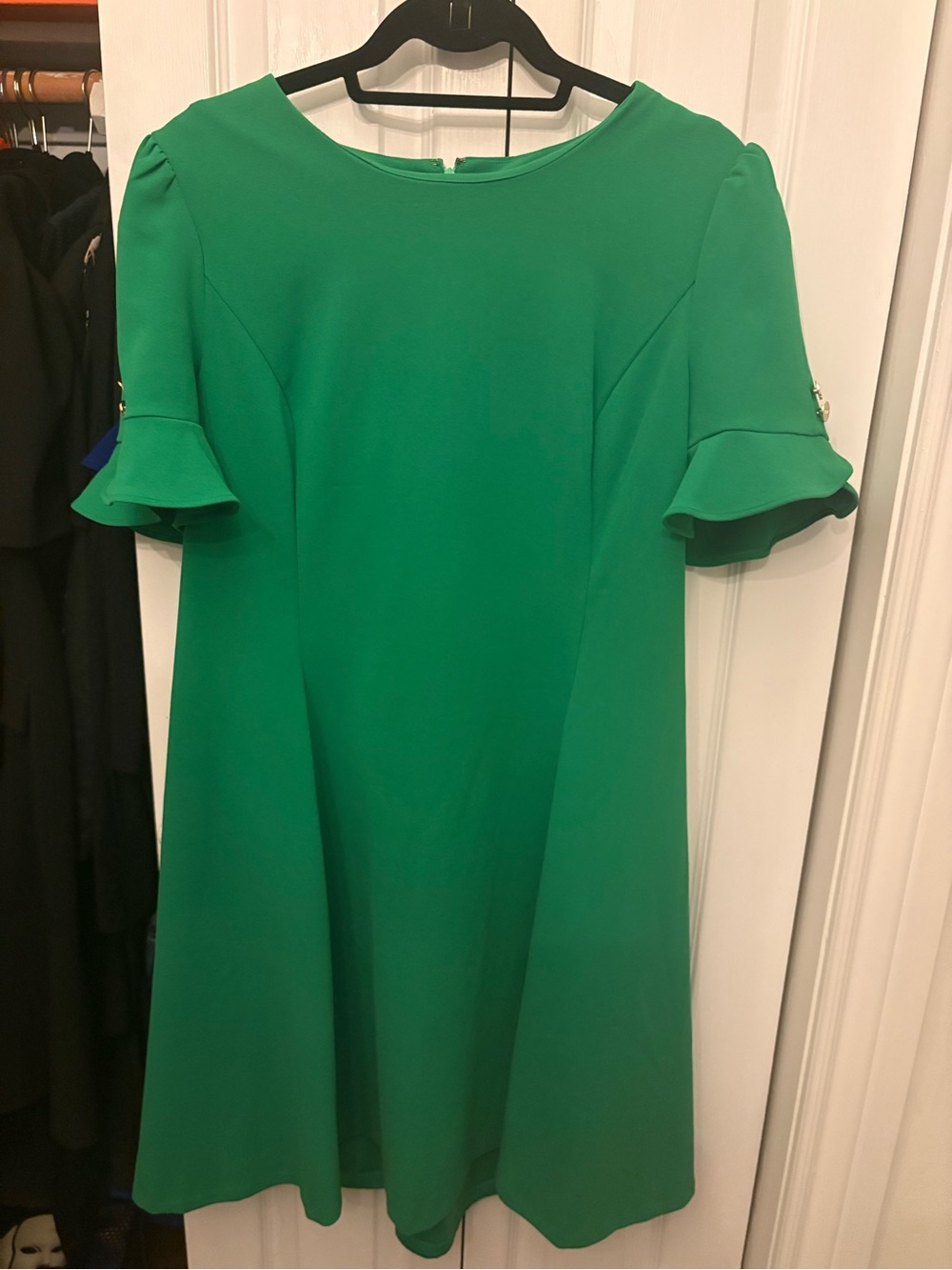 DKNY Emerald Green Flutter Sleeve Shift Dress w/Pocket Gold Logo Buttons Size 14